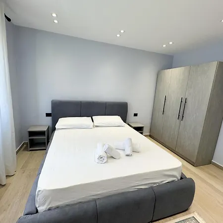 Modern Apartment *